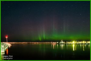 Night-sky-aurora-Leland-8820-tlr